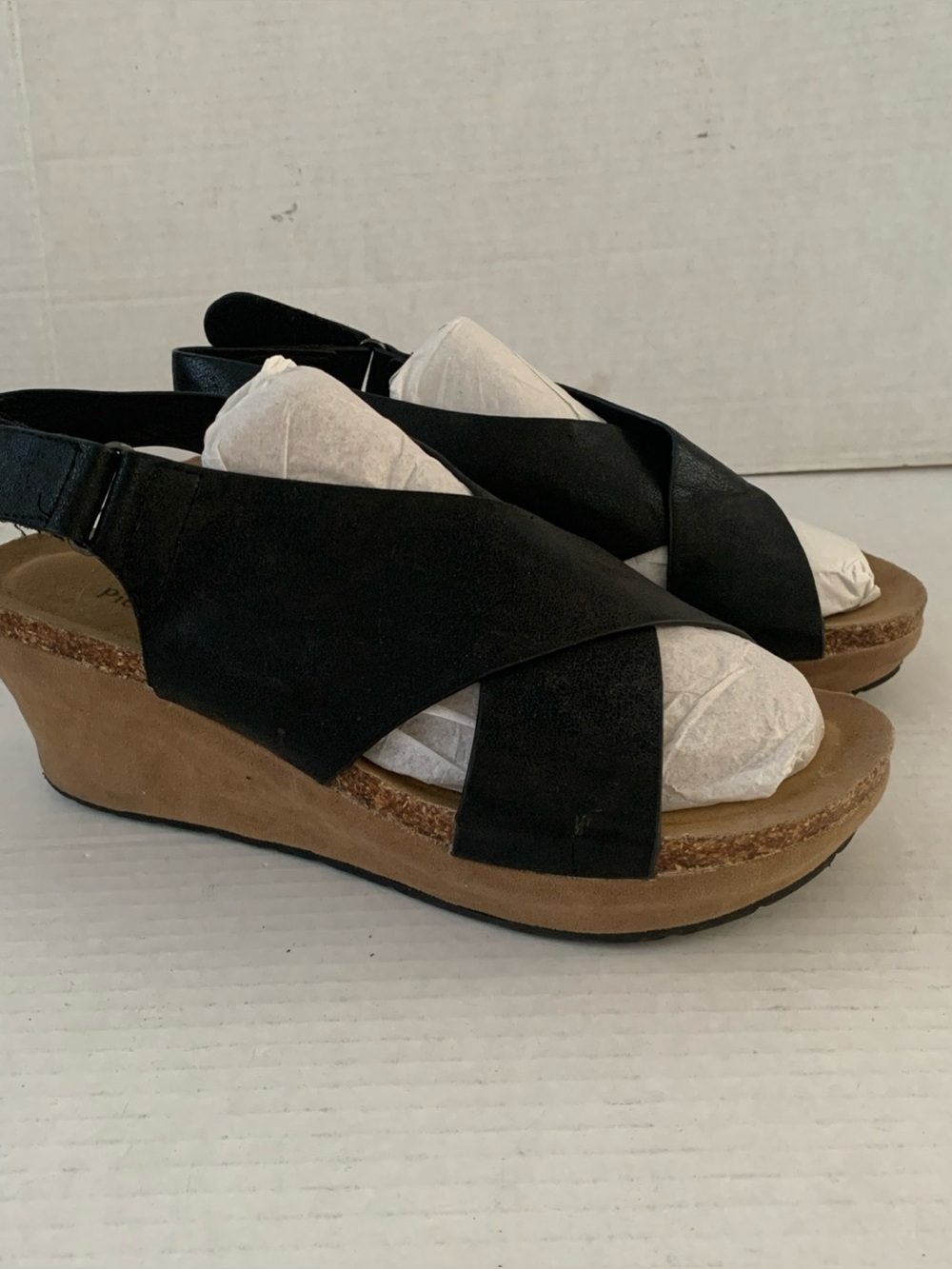 Pierre Dumas Black Sling back Wedge Platforms Open Toe Criss Cross Size 9 sandal